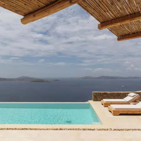 Birdhouse Private Luxury - Romantic Couple Retreat Villa