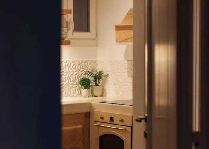 Birdhouse Private Luxury - Romantic Couple Retreat *