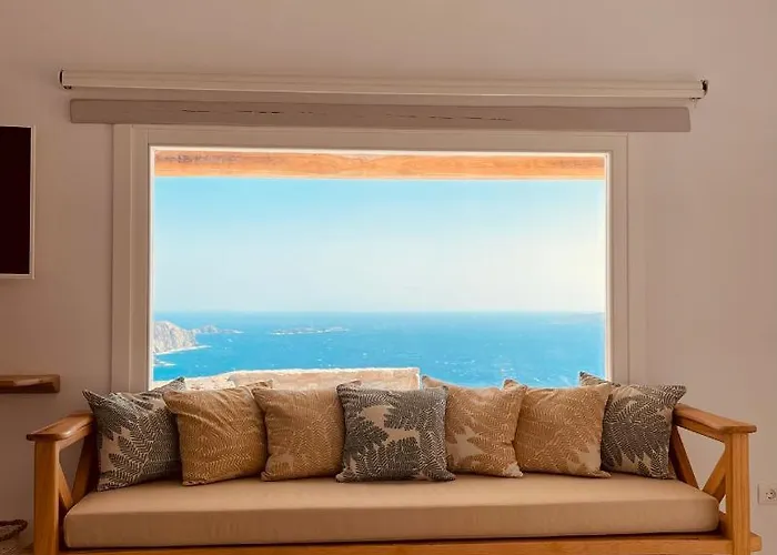 Birdhouse Private Luxury - Romantic Couple Retreat *