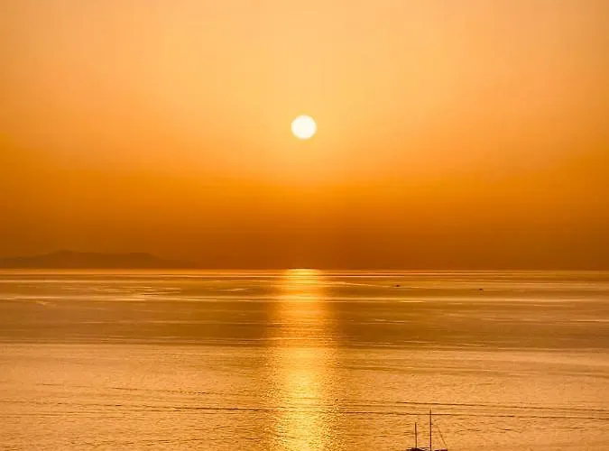 Birdhouse Private Luxury - Romantic Couple Retreat *