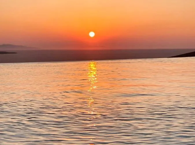 Birdhouse Private Luxury - Romantic Couple Retreat *