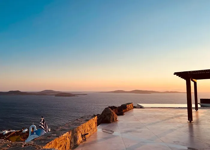 Birdhouse Private Luxury - Romantic Couple Retreat Willa