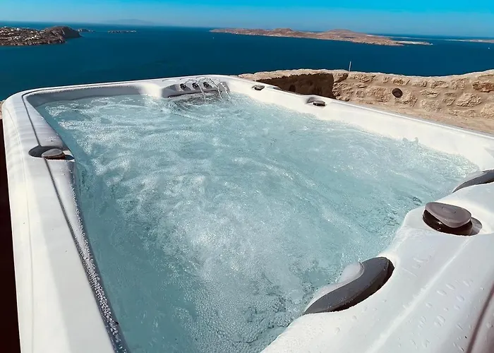 Birdhouse Private Luxury